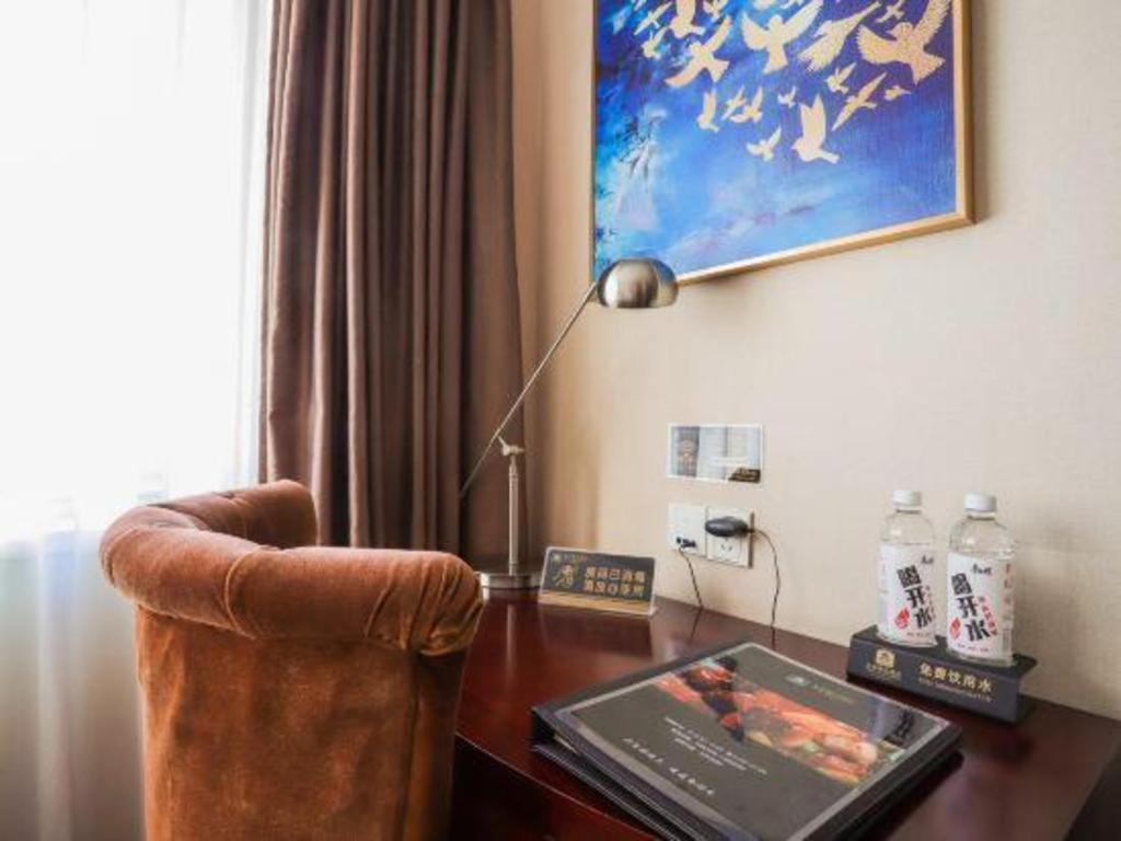 Fortune Hotel Лунъян Экстерьер фото