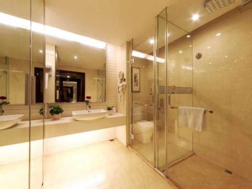 Fortune Hotel Лунъян Экстерьер фото