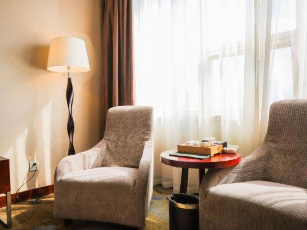 Fortune Hotel Лунъян Экстерьер фото