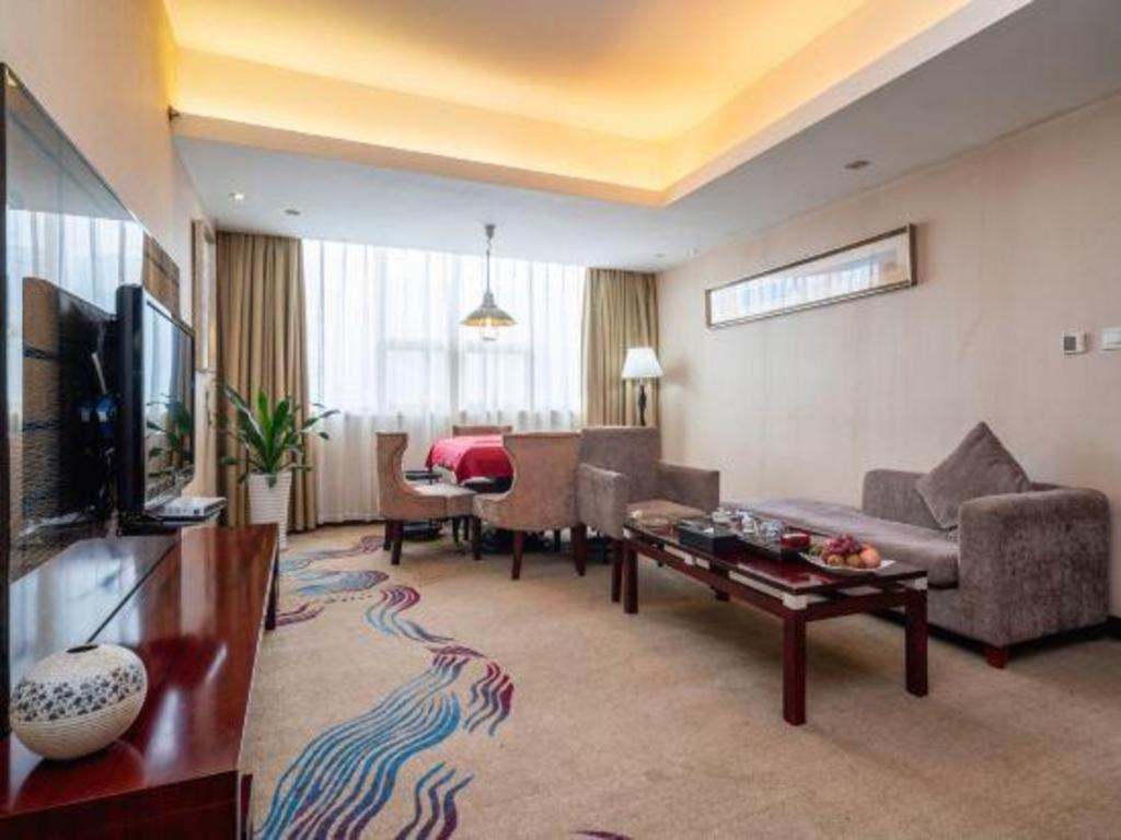 Fortune Hotel Лунъян Экстерьер фото