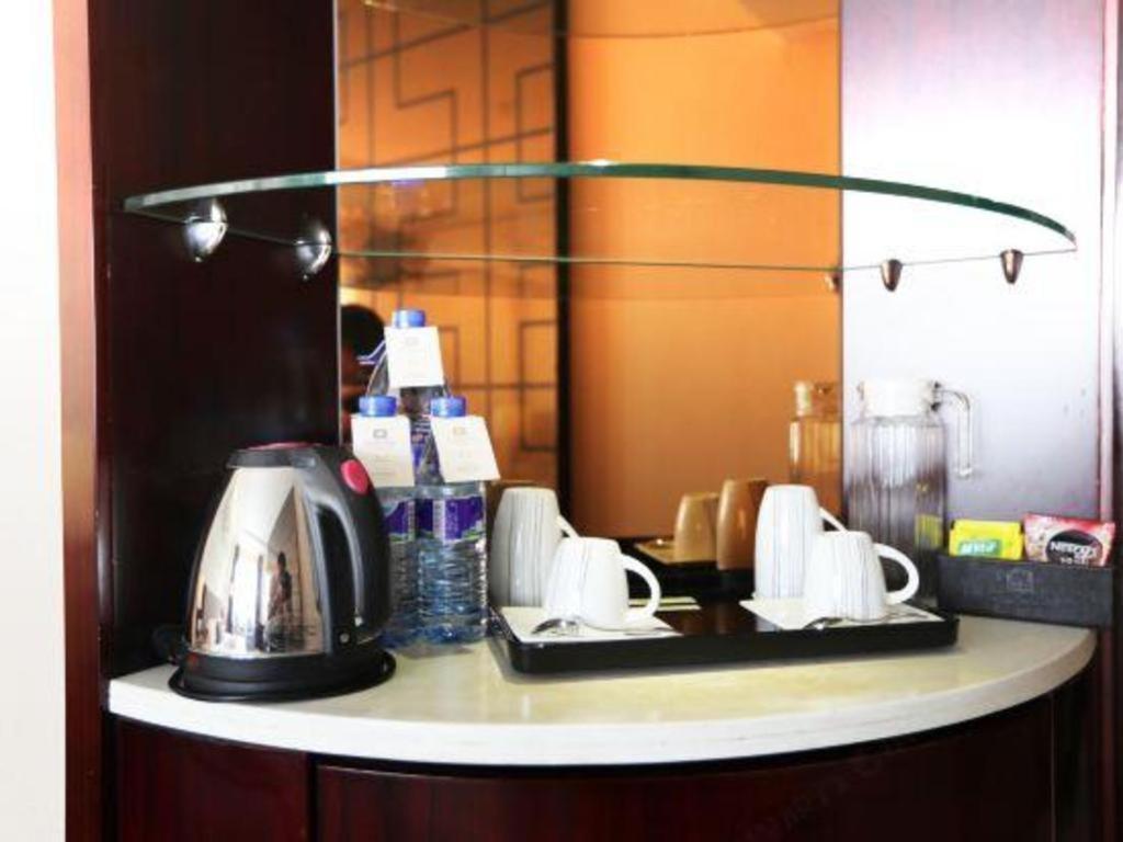 Fortune Hotel Лунъян Экстерьер фото